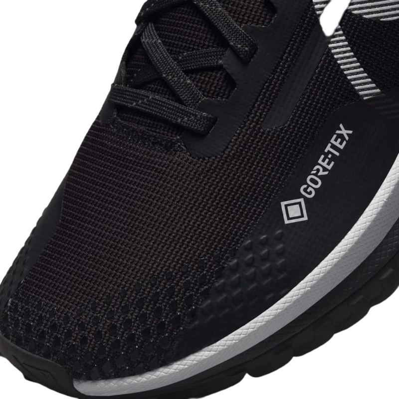 Nike Pegasus Trail 4 Gore-Tex Waterproof Trail Running Shoe - Women's 4 Nike Pegasus Trail 4 Gore-Tex Waterproof Trail Running Shoe - Women's - Image 2