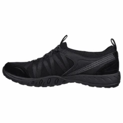 Skechers Relaxed Fit: Breathe-Easy Rugged Shoe - Women's